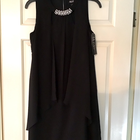 Black dress - Picture 2 of 4